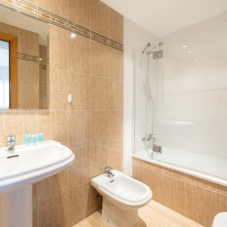 Apartment H2m Teatinos Pool & Terrace