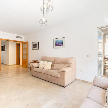 Apartment H2m Teatinos Pool & Terrace *